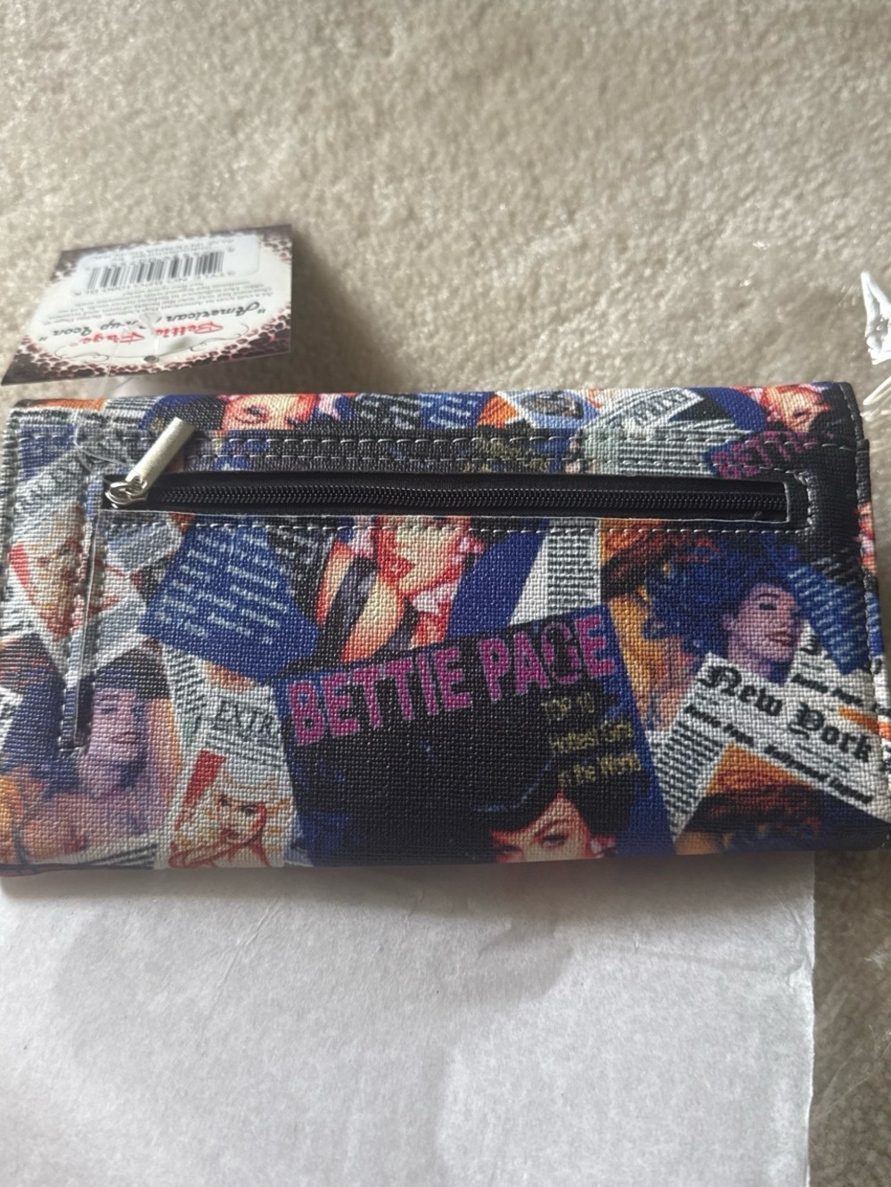 Bettie Page Patterned Zip-Clutch Wallet - Multicolor